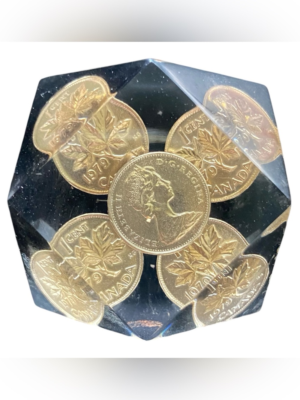 1979 Floating Suspended Canada Pennies Coin Lucite Acrylic Cube Paperweight